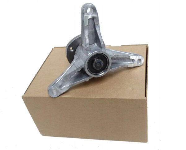 LR121782 - Land Rover Range Rover IV L405 Fan Belt Mount LR121782, Original Part