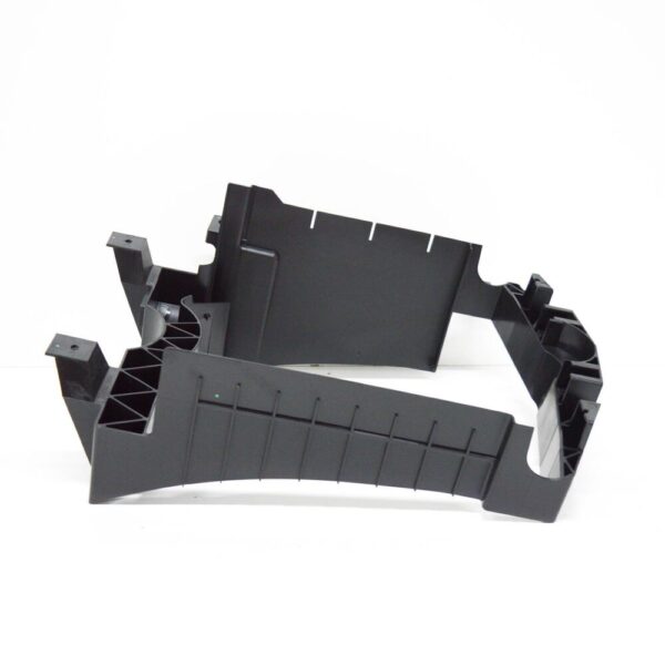 LR124850 - LAND ROVER RANGE ROVER L405 Right Air Deflector LR124850 New Genuine