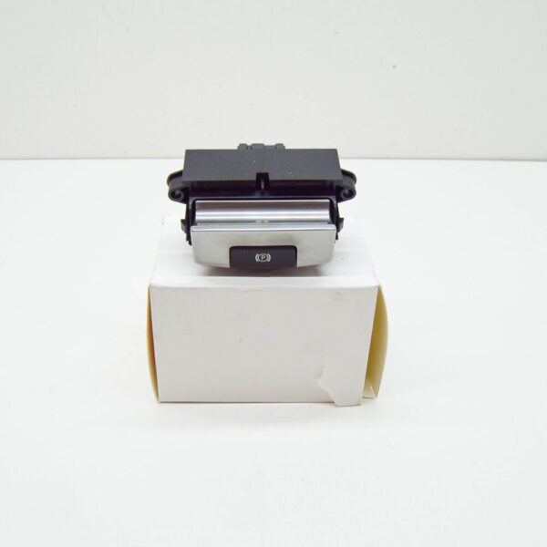 LR133126 - LAND ROVER RANGE ROVER SPORT L494 Parking Brake Switch LR133126 NEW GENUINE