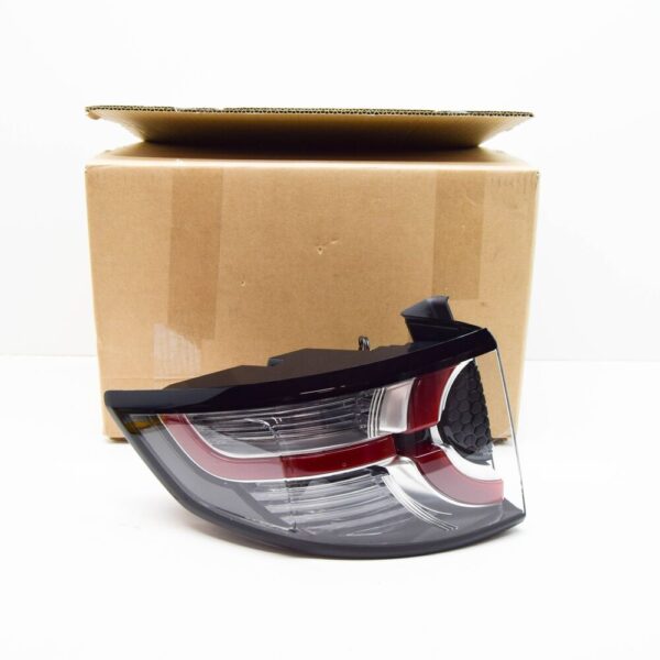 LR135596 - LAND ROVER DISCOVERY SPORT L550 Rear Left Taillight LR135596 NEW GENUINE