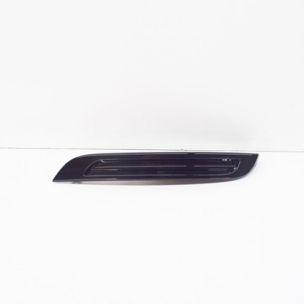 LR136386 - LR RANGE ROVER VELAR L560 Front Bumper Right Fog Lamp Cover LR136386 NEW GENUINE