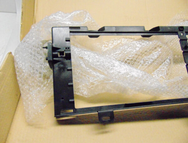 LR137050 - LR DISCOVERY SPORT L550 Lower Radiator Mount Frame LR137050 NEW ORIGINAL