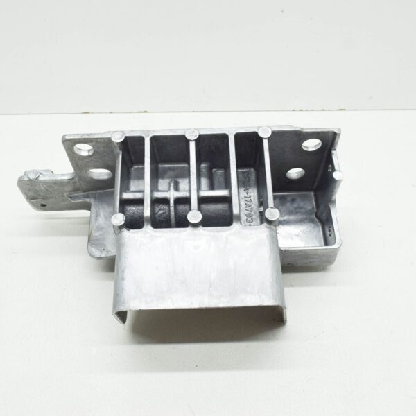 LR137523 - LR Range Rover IV L405 Front Right Impact Protection Mount LR137523 NEW