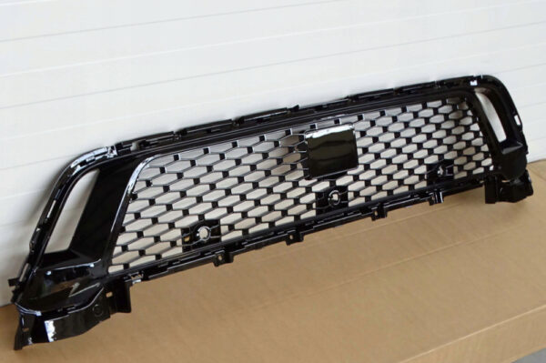 LR140172 - RR Discovery Sport L550 Front Bumper Bottom Radiator Grille LR140172 Part