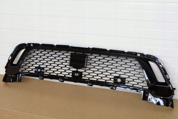 LR140172 - RR Discovery Sport L550 Front Bumper Bottom Radiator Grille LR140172 Part