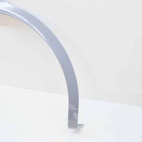 LR140444 - LR DISCOVERY SPORT L550 Front Right Wheel Arch Molding LR140444 NEW GENUINE