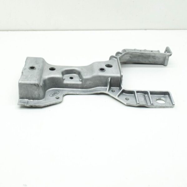 LR143160 - LAND ROVER RANGE ROVER VELAR L560 Front End Right Bracket  LR143160 New Genuine