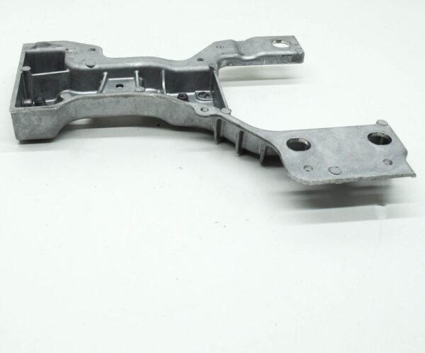 LR143160 - LAND ROVER RANGE ROVER VELAR L560 Front End Right Bracket  LR143160 New Genuine