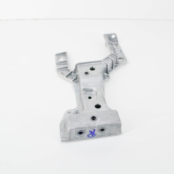 LR143161 - NEW LR RANGE ROVER VELAR L560 FRONT BUMPER LEFT BRACKET LR143161