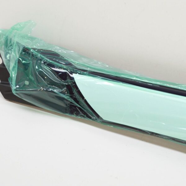 LR148858 - LAND ROVER DISCOVERY V L462 Front Left Door Pillar Molding LR148858 NEW GENUINE