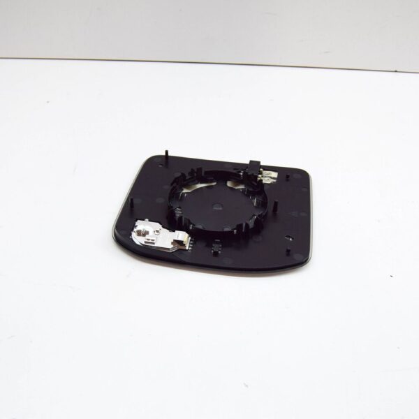 LR154403 - LAND ROVER DEFENDER L663 Front Right Door Mirror Glass LHD LR154403 NEW GENUINE