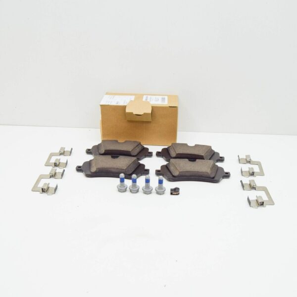 LR162047 - LAND ROVER RANGE ROVER SPORT II L494 Rear Brake Pads LR162047 NEW