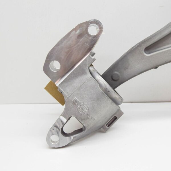 LR166007 - LR RANGE ROVER EVOQUE L551 Front Left Lower Control Arm LR166007 NEW GENUINE