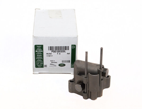 PQG100320L - LR RANGE ROVER III L322 Engine Control Chain Clamp PQG100320L NEW GENUINE