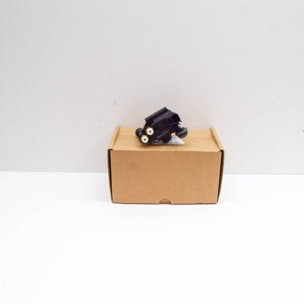 RVH000046 - Land Rover Discovery IV L319 Air Suspension Valve RVH000046 New Genuine