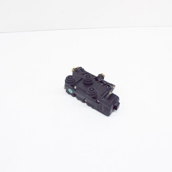 RVH000055 - Land Rover Discovery IV L319 Air Suspension Valve RVH000055 New Genuine