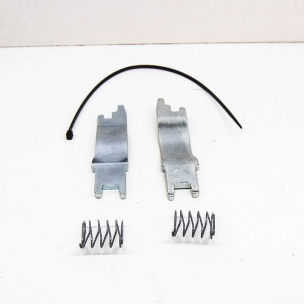 SXR500010 - Land Rover Discovery III L319 Rod Set for Parking Brake Shoes SXR500010 NEW
