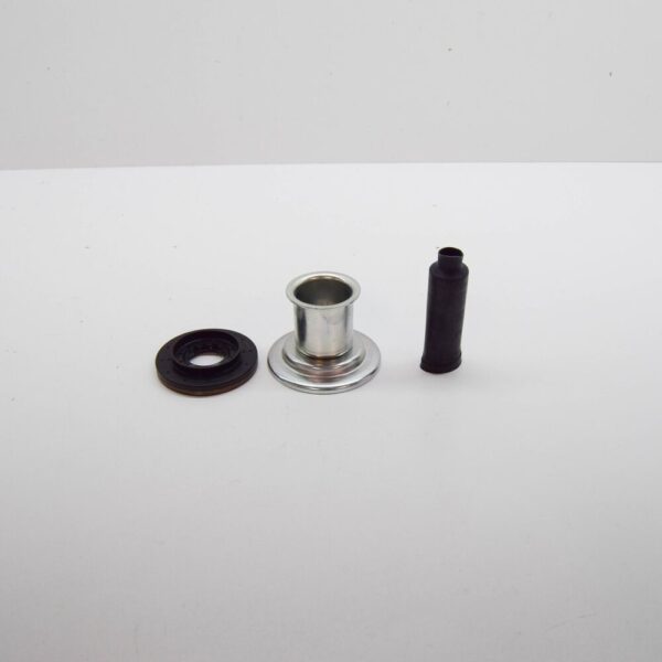 T2H12370 - Jaguar XE X760 Front Differential Pinion End Seal T2H12370 NEW GENUINE