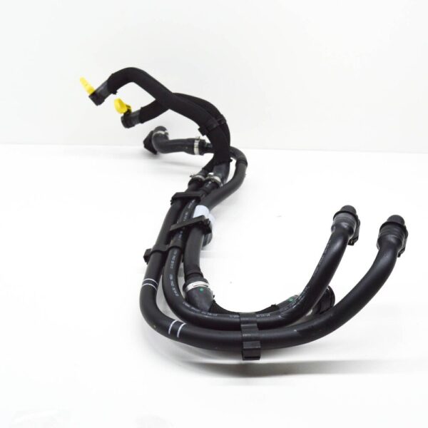 T4A13745 - JAGUAR F-PACE X761 Lower Water Cooler Hose T4A13745 New