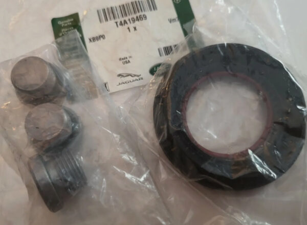 T4A19469 - Jaguar E-PACE X540 Transmission Sealing Set T4A19469, NEW, ORIGINAL