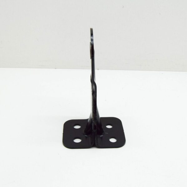 T4A5655 - JAGUAR F-PACE X761 Rear Seat Latch Bracket T4A5655 NEW GENUINE