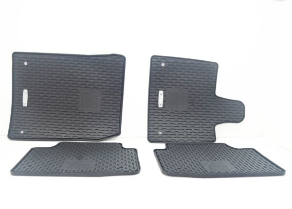 T4K1599 - JAGUAR I-PACE X590 Floor Mat Set RHD T4K1599 NEW
