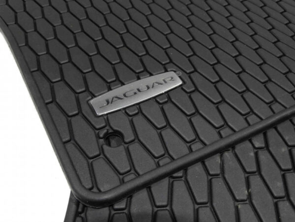 T4N16396 - JAGUAR XE X760 Floor Mat Set LHD T4N16396 NEW ORIGINAL