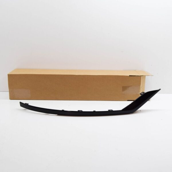 T4N23301 - Jaguar I-Pace X590 Front Right Bumper Molding T4N23301 NEW GENUINE