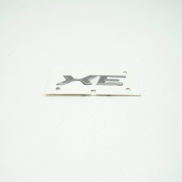 T4N29029 - JAGUAR XE X760 Rear Trunk Bootlid Emblem Badge Logo T4N29029 NEW