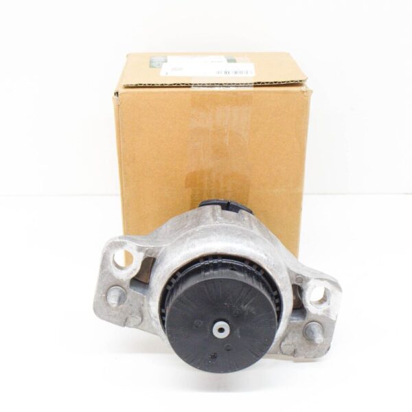 T4N3780 - JAGUAR XE X760 Front Mount T4N3780 NEW REAL