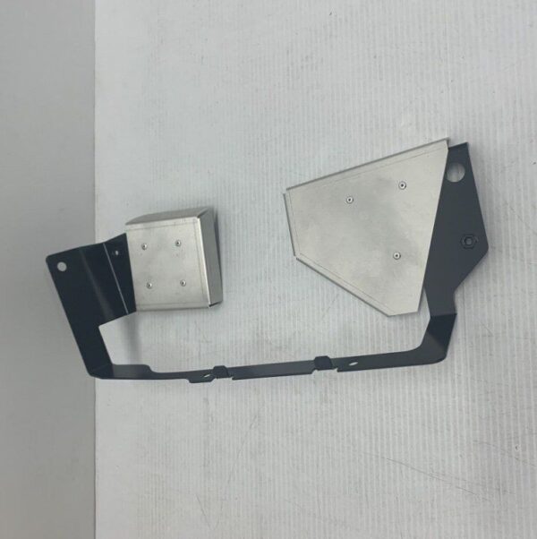 VPLGB0342 - LR Range Rover IV L405 bumper mount rear left VPLGB0342 NEW ORIGINAL