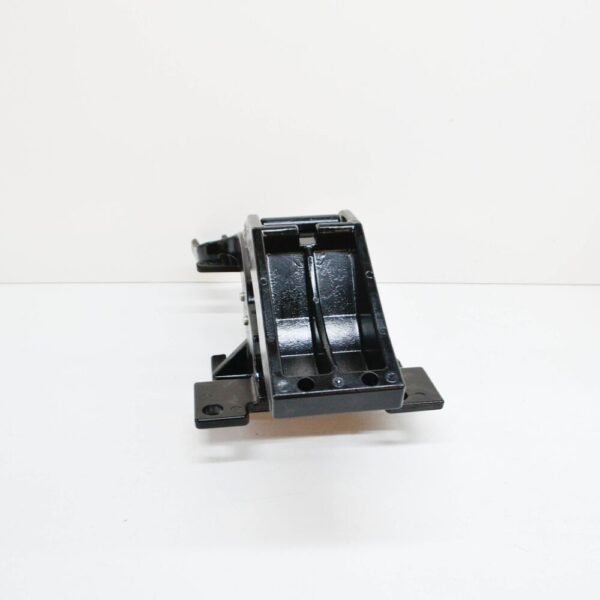 VPLGP0137 - LR RANGE ROVER L405 Front Left Side Step Bracket VPLGP0137 NEW GENUINE