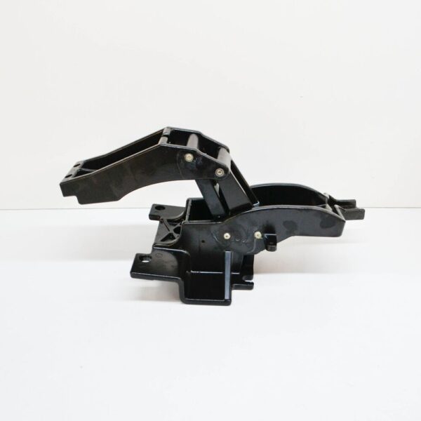 VPLGP0137 - LR RANGE ROVER L405 Front Left Side Step Bracket VPLGP0137 NEW GENUINE