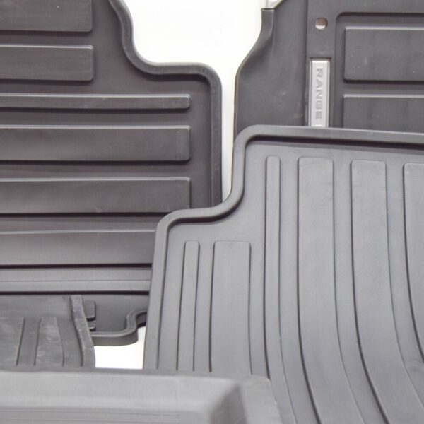 VPLGS0445PVJ - LAND ROVER RANGE ROVER IV L405 Floor Mat Set RHD VPLGS0445PVJ NEW GENUINE