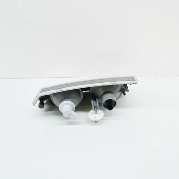 XBD000043 - LAND ROVER RANGE ROVER III L322 Front Right Turn Light XBD000043 NEW GENUINE