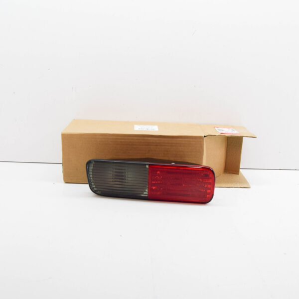 XFB000730 - LR DISCOVERY II L318 Rear Left Reverse/Fog Bumper Light XFB000730 NEW GENUINE