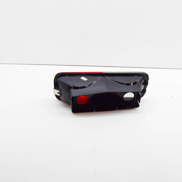 XFB000730 - LR DISCOVERY II L318 Rear Left Reverse/Fog Bumper Light XFB000730 NEW GENUINE