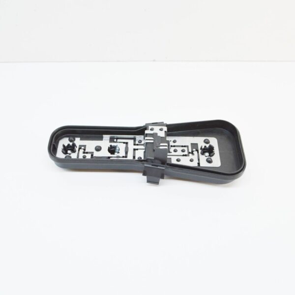XFM500080 - LR RANGE ROVER III L322 Rear Right Lamp Bulb Holder XFM500080 NEW GENUINE