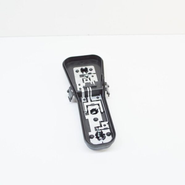 XFM500080 - LR RANGE ROVER III L322 Rear Right Lamp Bulb Holder XFM500080 NEW GENUINE