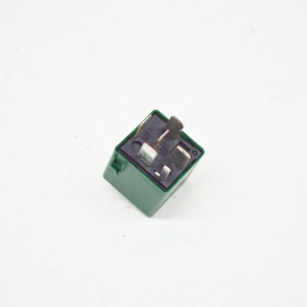YWB000140 - LR RANGE ROVER III L322 steering wheel heater relay YWB000140 NEW ORIGINAL