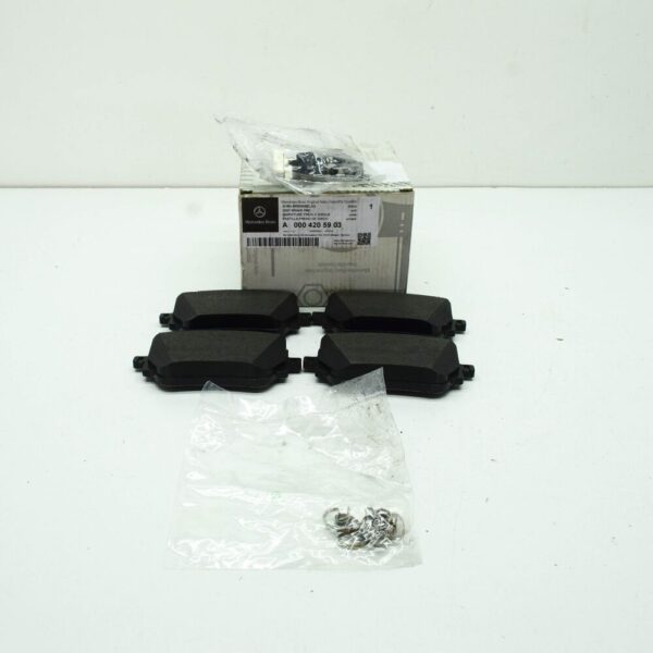 A0004205903 - NEW MERCEDES-BENZ CLA COUPE C118 REAR BRAKE PADS SET A0004205903 ORIGINAL