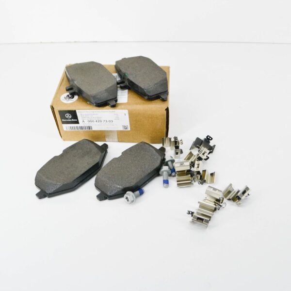 A0004207303 - NEW MERCEDES-BENZ GLE W167 REAR WHEEL BRAKE PAD SET A0004207303 ORIGINAL