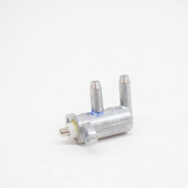 A0004600284 - Mercedes-Benz Saloon W123 Vacuum Valve A0004600284 3.0 Diesel NEW GENUINE