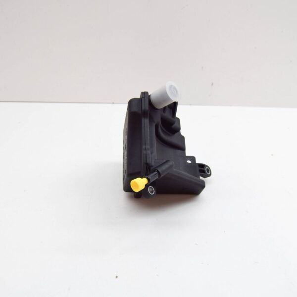 A0004602883 - Mercedes Benz Viano W639 Power Steering Reservoir A0004602883 NEW