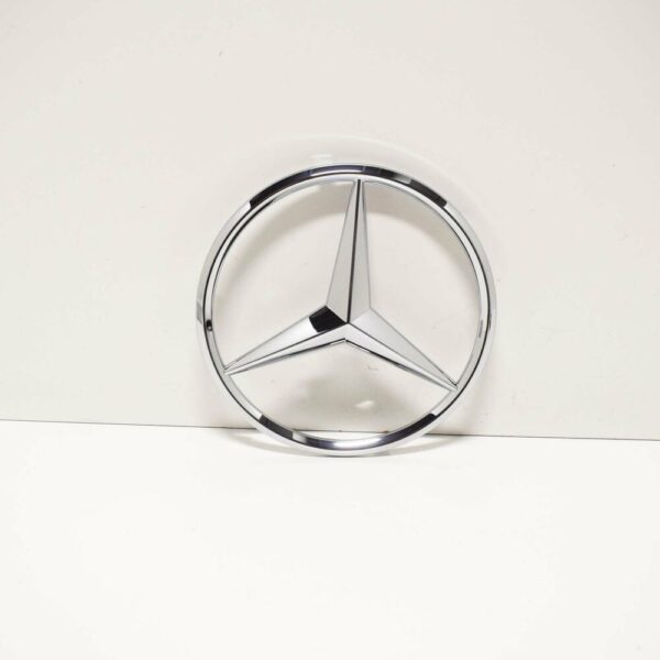 A0008171016 - NEW MERCEDES-BENZ C-CLASS W205 RADIATOR GRILLE STAR EMBLEM A0008171016