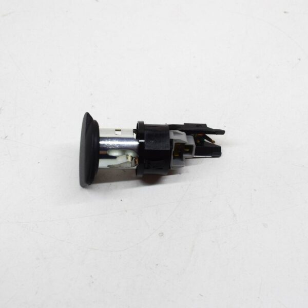 A0008207951 - MERCEDES-BENZ E W213 Power Outlet 12 V Socket A0008205105 NEW GENUINE