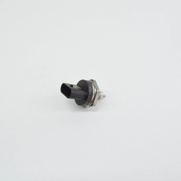 A0009052104 - NEW MB CLS C257 CONDENSER PRESSURE/TEMPERATURE SENSOR A0009052104 ORIGINAL