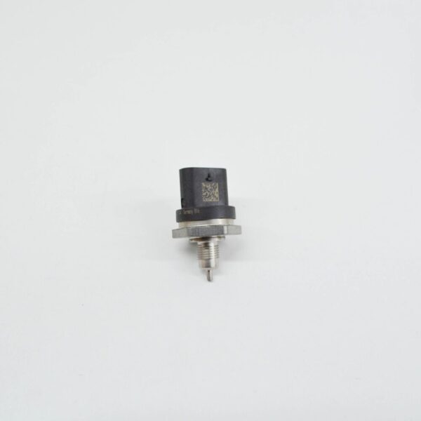 A0009052104 - NEW MB CLS C257 CONDENSER PRESSURE/TEMPERATURE SENSOR A0009052104 ORIGINAL