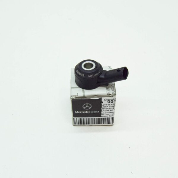 A0009057304 - NEW MERCEDES-BENZ A W177 ENGINE KNOCK SENSOR A0009057304 GENUINE