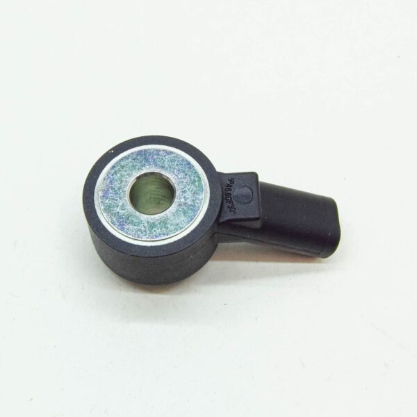 A0009057304 - NEW MERCEDES-BENZ A W177 ENGINE KNOCK SENSOR A0009057304 GENUINE